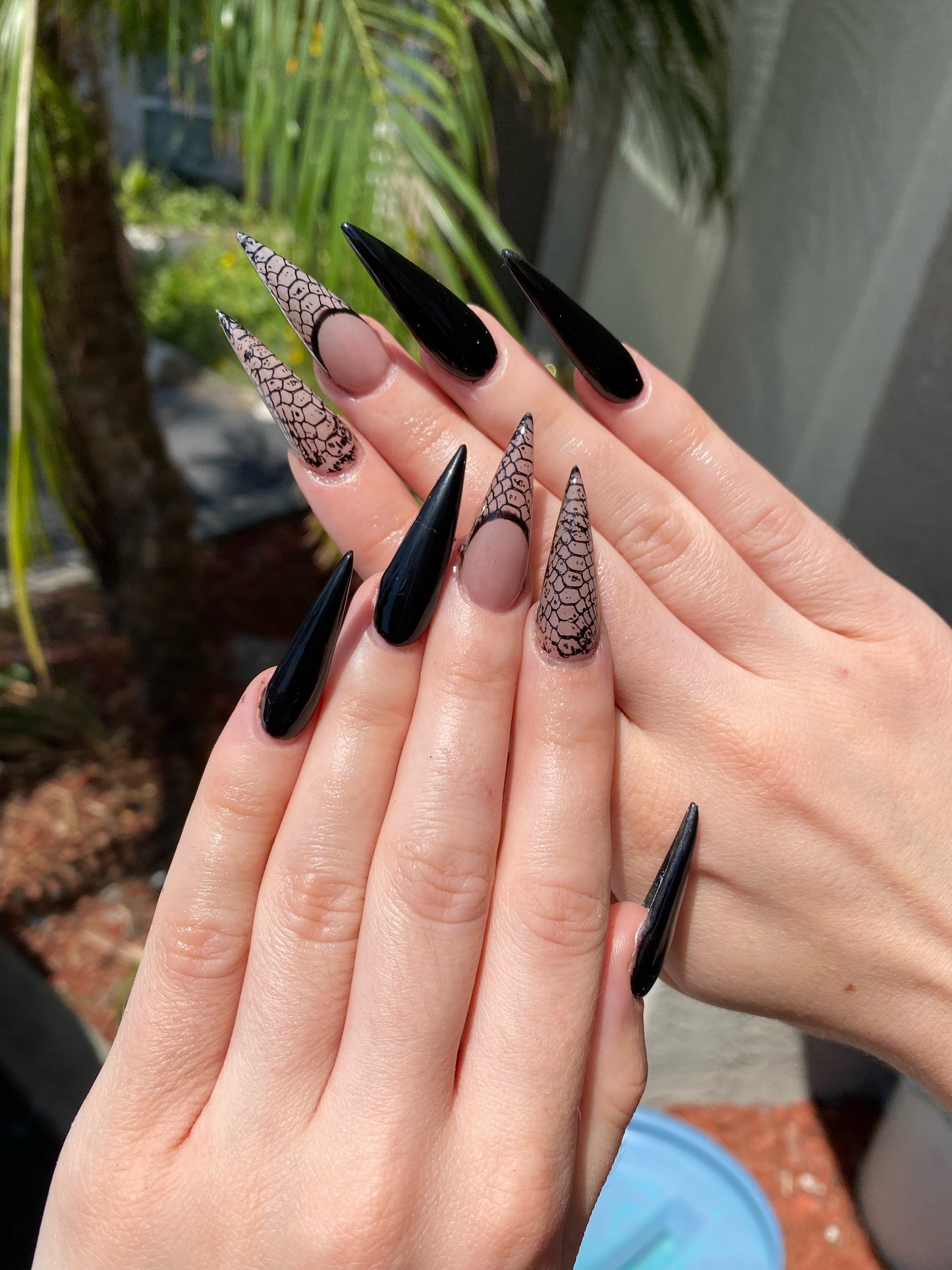 MIDNIGHT BLACK GEL POLISH