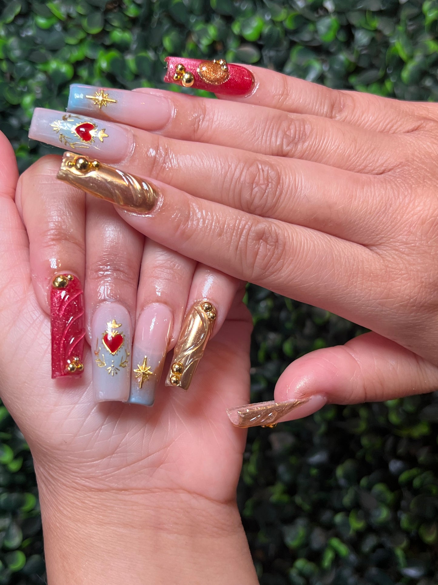 NAIL STICKERS/RED AND GOLD MOONS & STARS